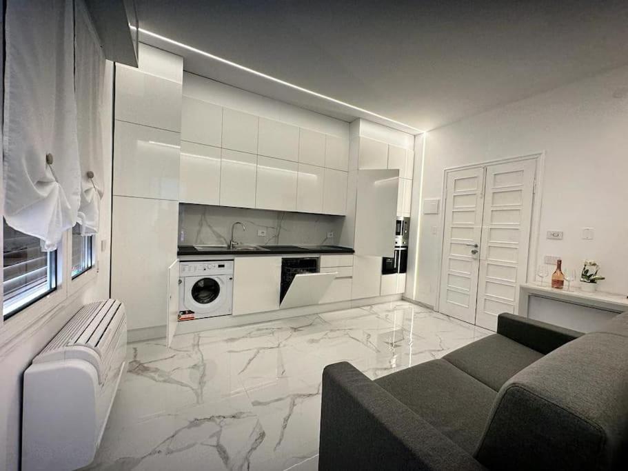Suite Aurora Luxury In The Center Of Sanremo Exterior photo